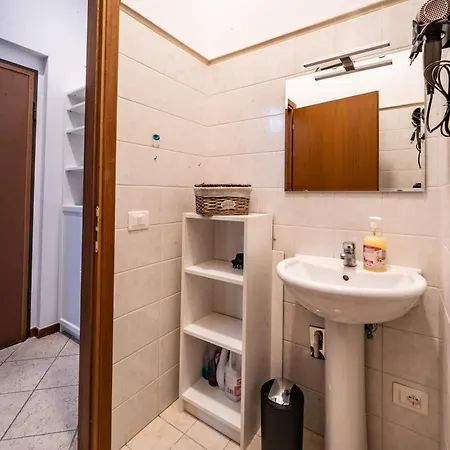 Gioia Del Corso شقة ليسي