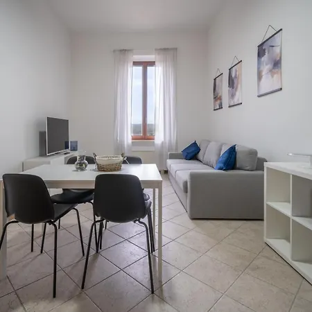 Gioia Del Corso ليسي