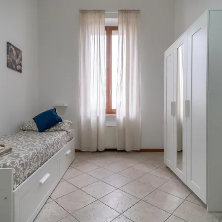 Gioia Del Corso Apartment *